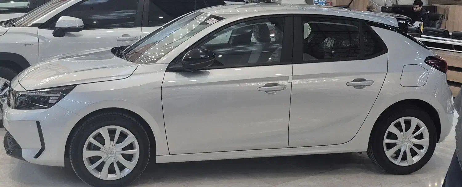 اپل کورسا اماده و پلاک شده ساخت اسپانیا|خودرو سواری و وانت|اصفهان, بهارستان (مخابرات)|دیوار