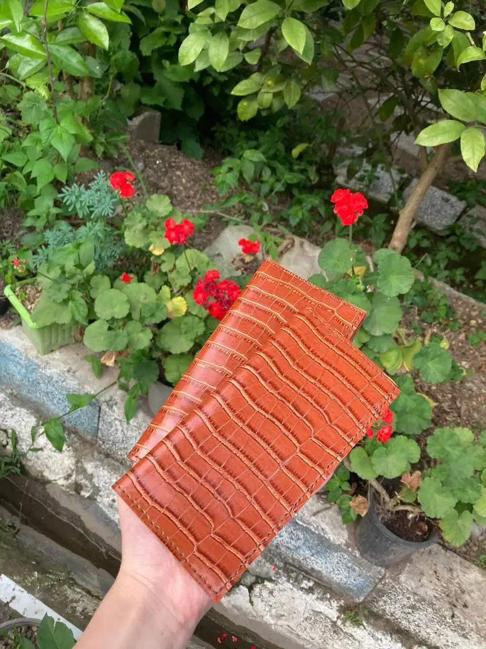 کیف پول|کیف، کفش، کمربند|آستانه اشرفیه, |دیوار