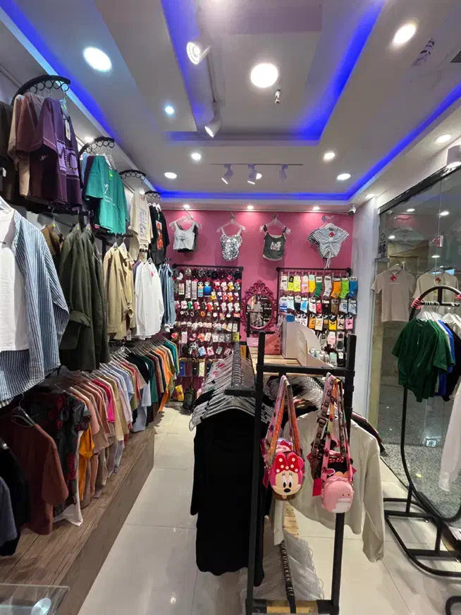 فروش کلی و جزیی دکور بوتیک|فروشگاه و مغازه|تهران, سازمان برنامه شمالی|دیوار