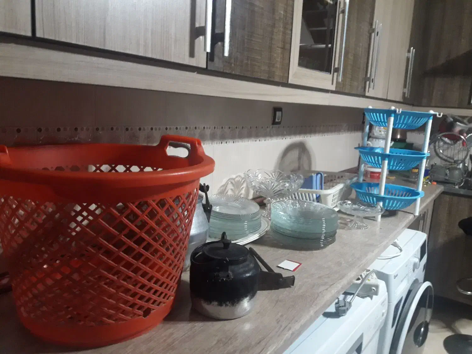 تعدادی وسائل آشپزخانه زیر قیمت بازار|ظروف سرو و پذیرایی|صدرا-فارس, فاز ۲|دیوار