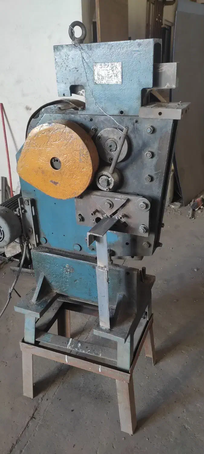 گیوتین نبشی بر|ماشینآلات صنعتی|شاهدشهر, |دیوار