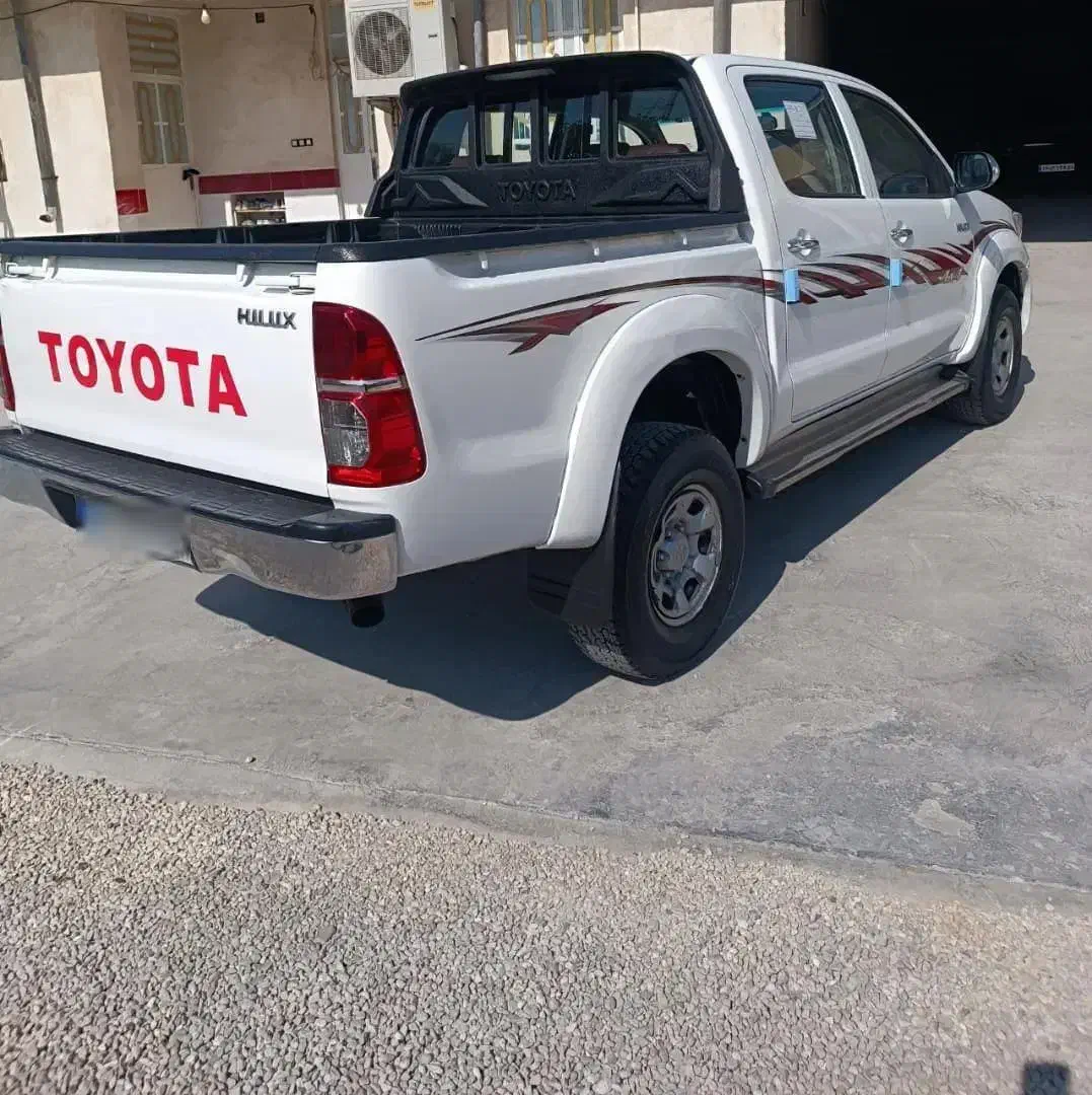 هایلوکس دیزل زیر خاکی|خودرو سواری و وانت|خورموج, |دیوار