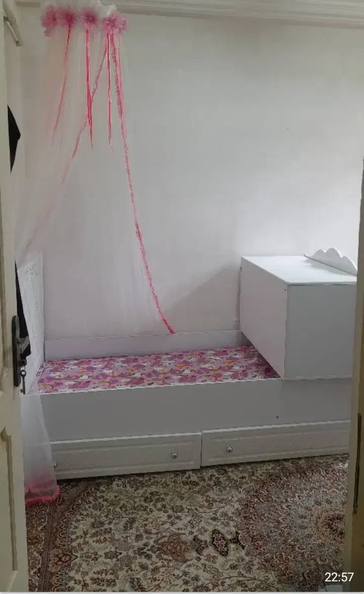 تخت خواب کودک|تخت و صندلی بچه|رشت, یخسازی|دیوار