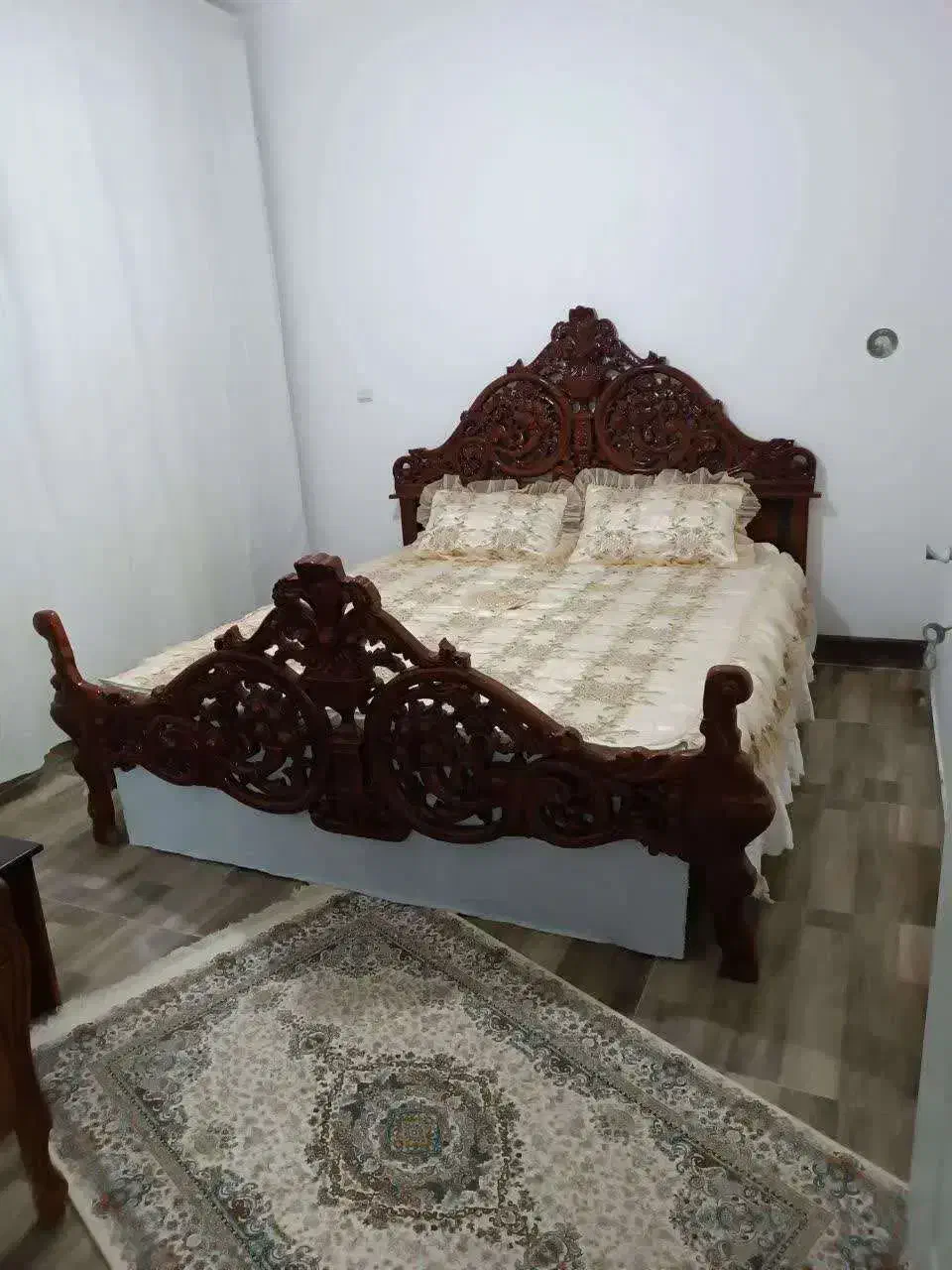 تخت خواب دو نفره|تخت و سرویس خواب|تبریز, |دیوار