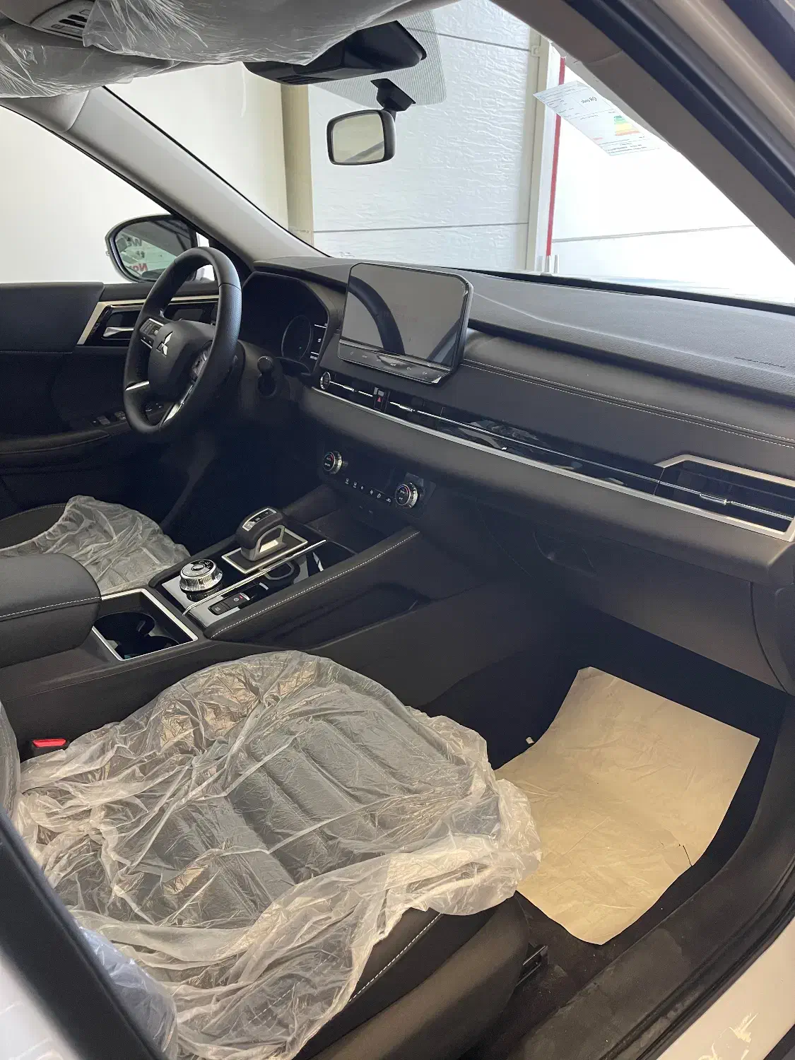 اوتلندر ۲۰۲۳ m line جفت دفرنسیال|خودرو سواری و وانت|شیراز, قدوسی شرقی|دیوار