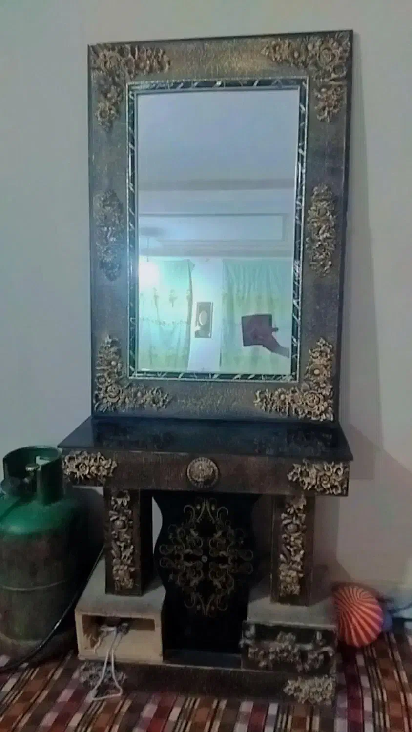 اینه شمعدون|آینه|زاهدان, |دیوار