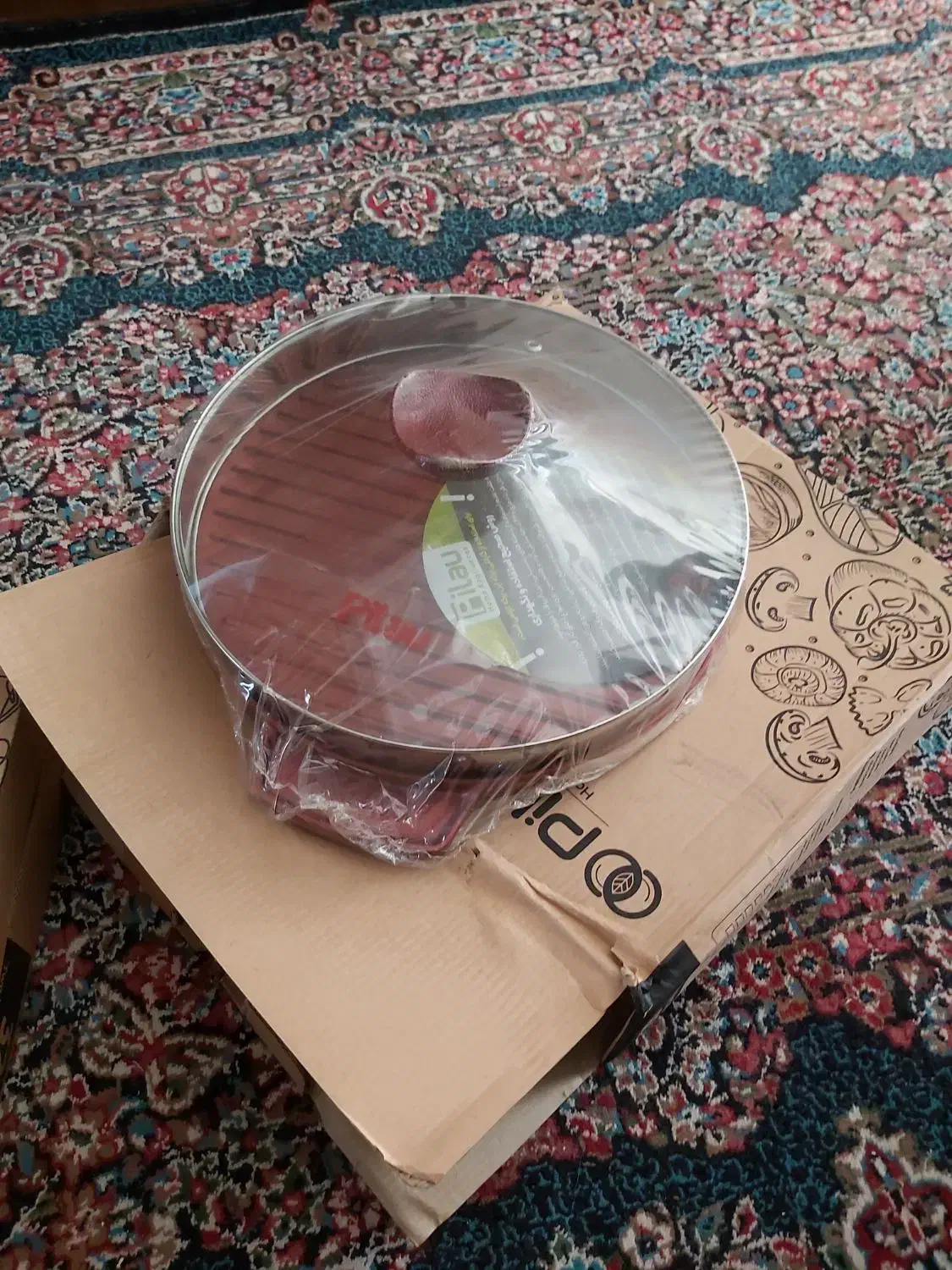 قابلمه وماهیتابه چدن|ظروف پخت‌وپز|بم, |دیوار