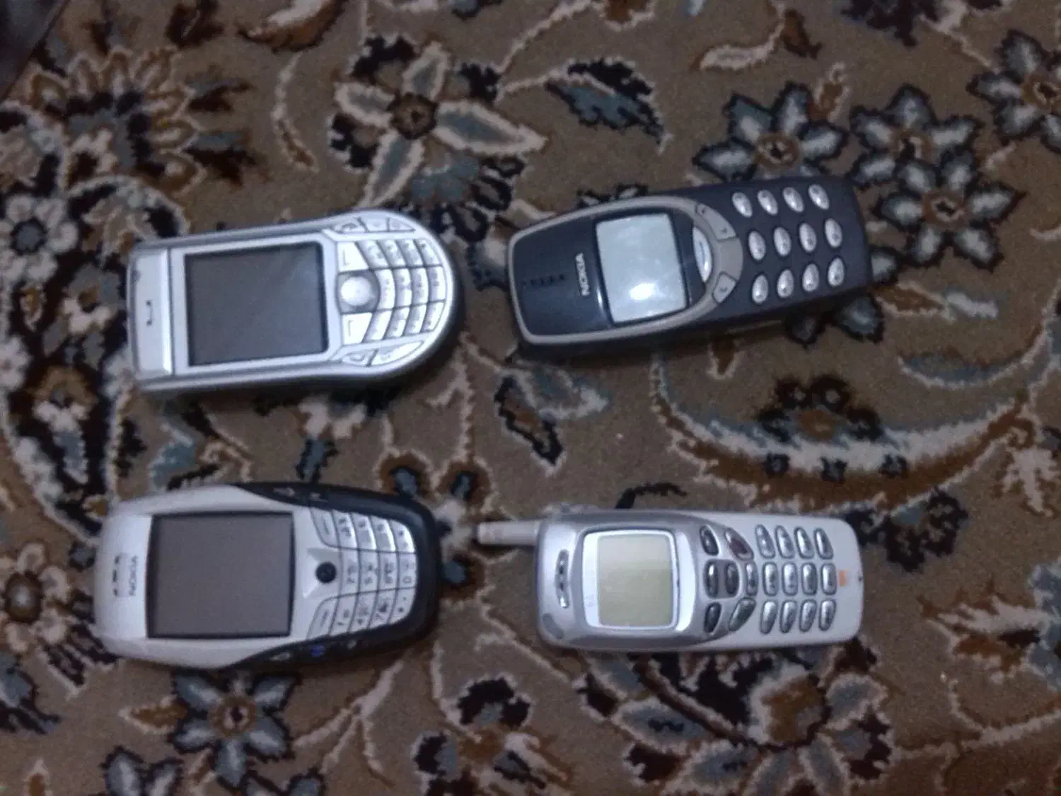 فروش گوشی های قدیمی|موبایل|لنجان, |دیوار