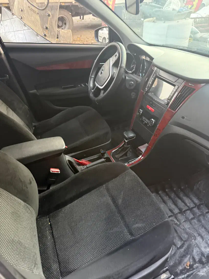 دنا پلاس|خودرو سواری و وانت|اصفهان, بهارستان|دیوار