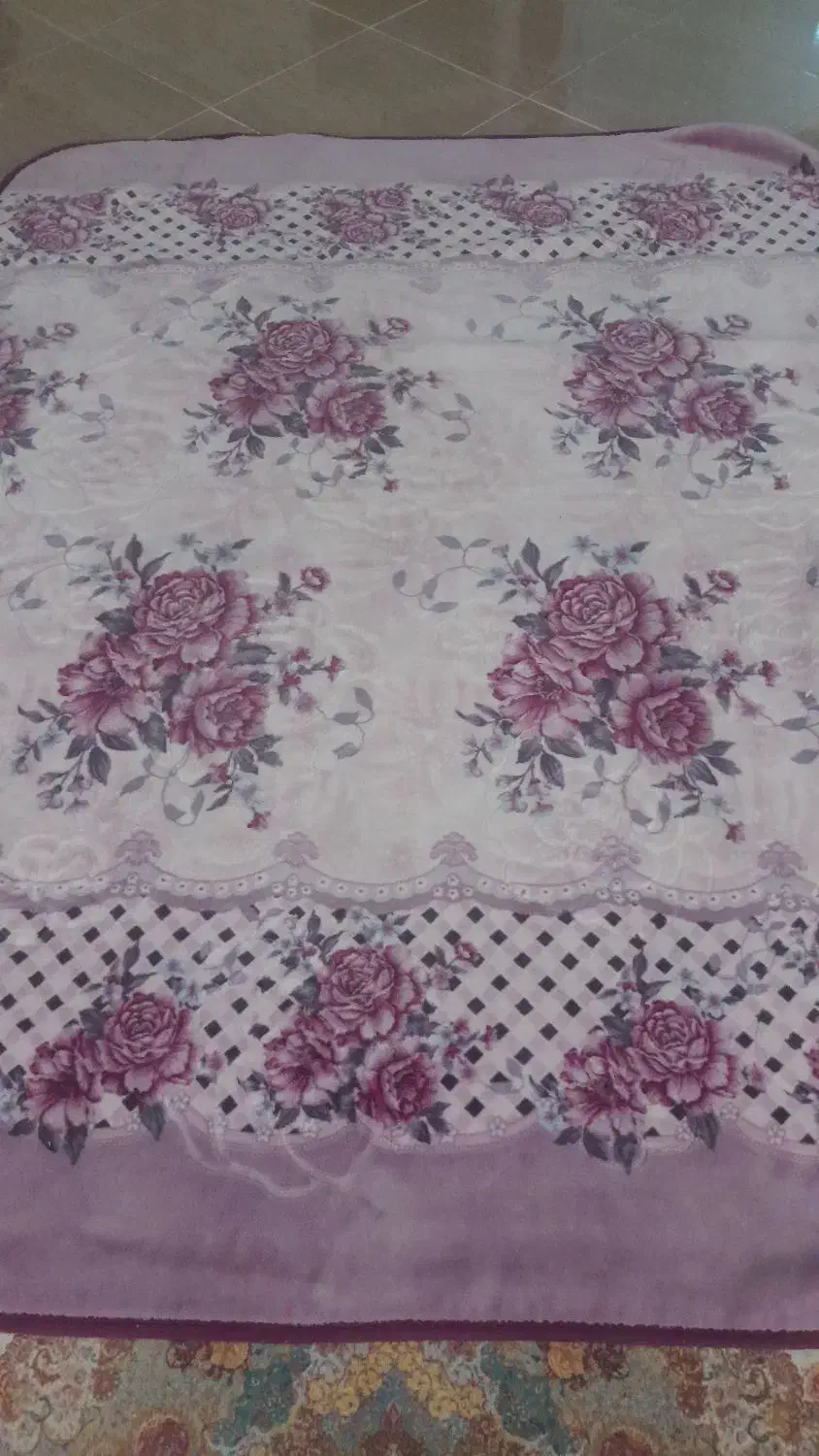 پتو خارجی در حده نو|رختخواب، بالش، پتو|تهران, یافت‌آباد|دیوار