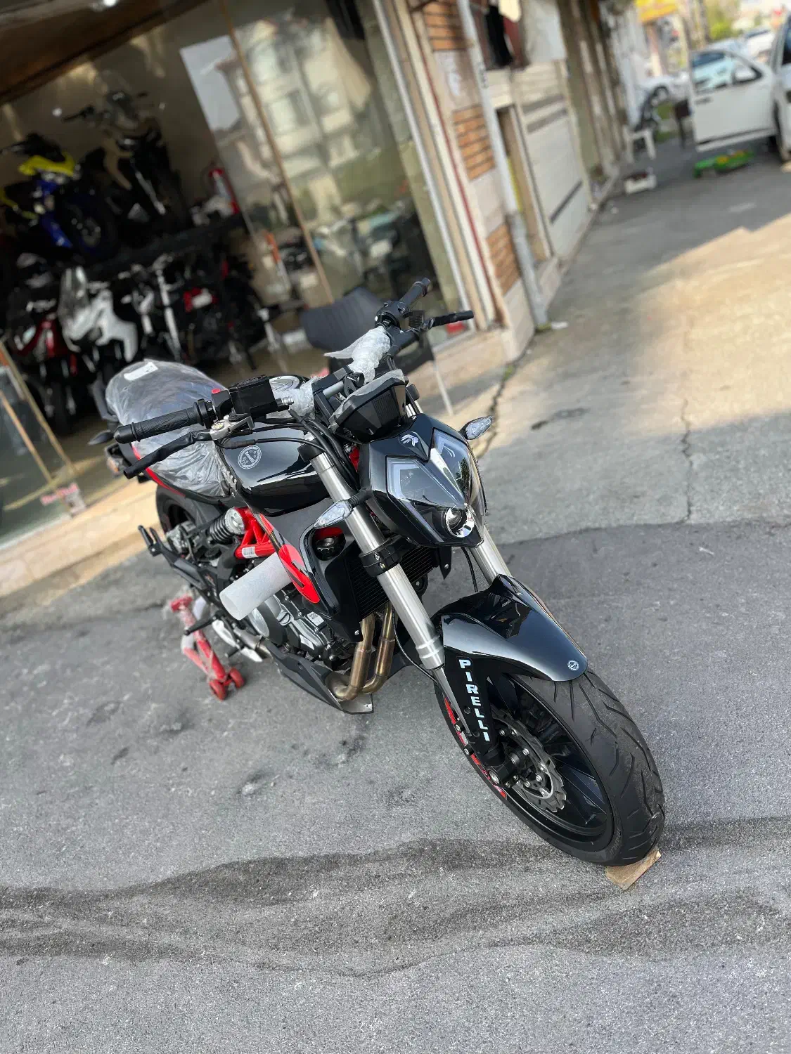 بنلی۳۰۰جفت صفر کیلومتر با شرایط اقساط|موتورسیکلت|رشت, انصاری|دیوار