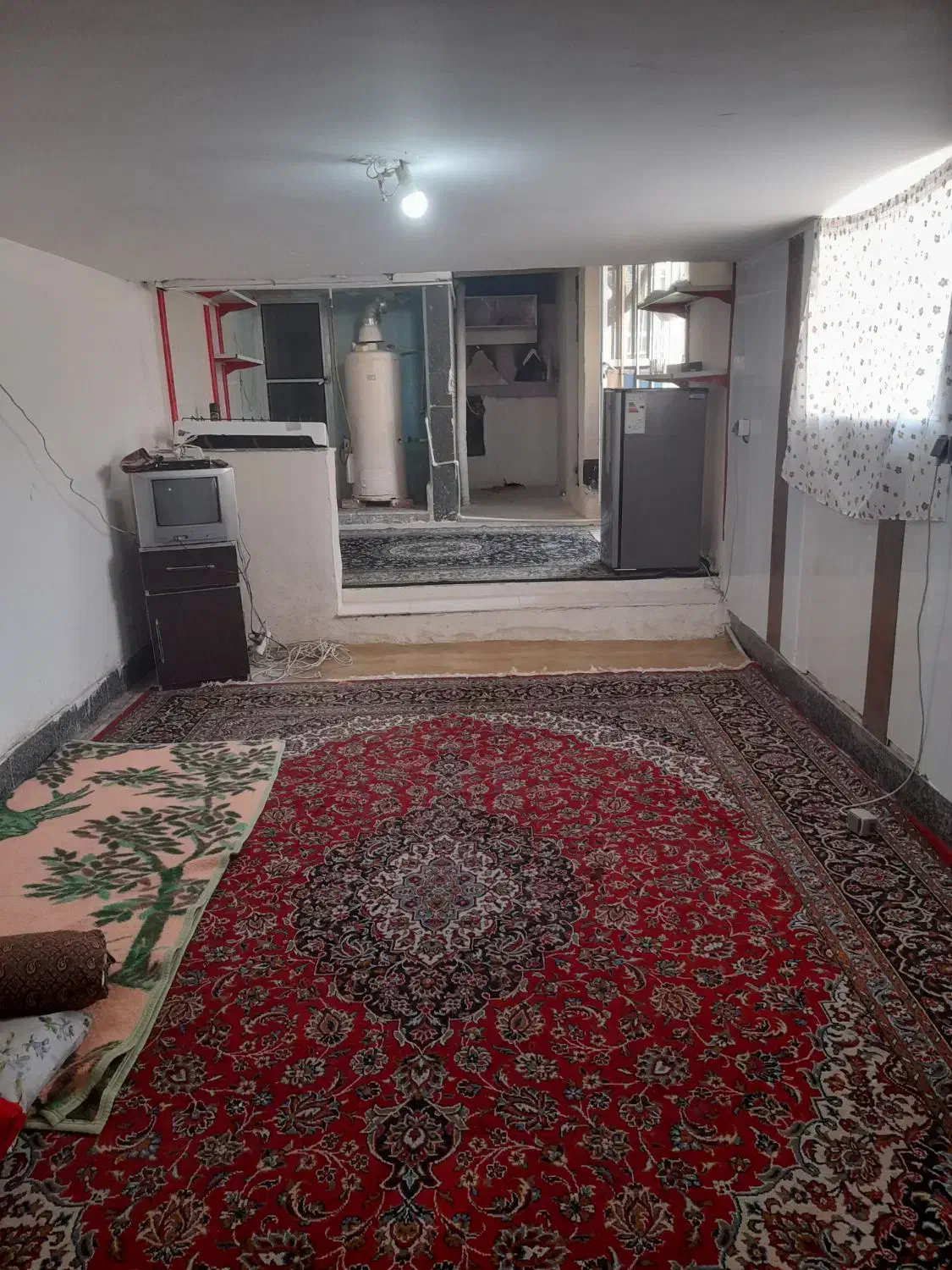 سوئیت همکف تمیز همراباگاراژ مستقل|اجارهٔ کوتاهمدت آپارتمان و سوئیت|کرمان, |دیوار