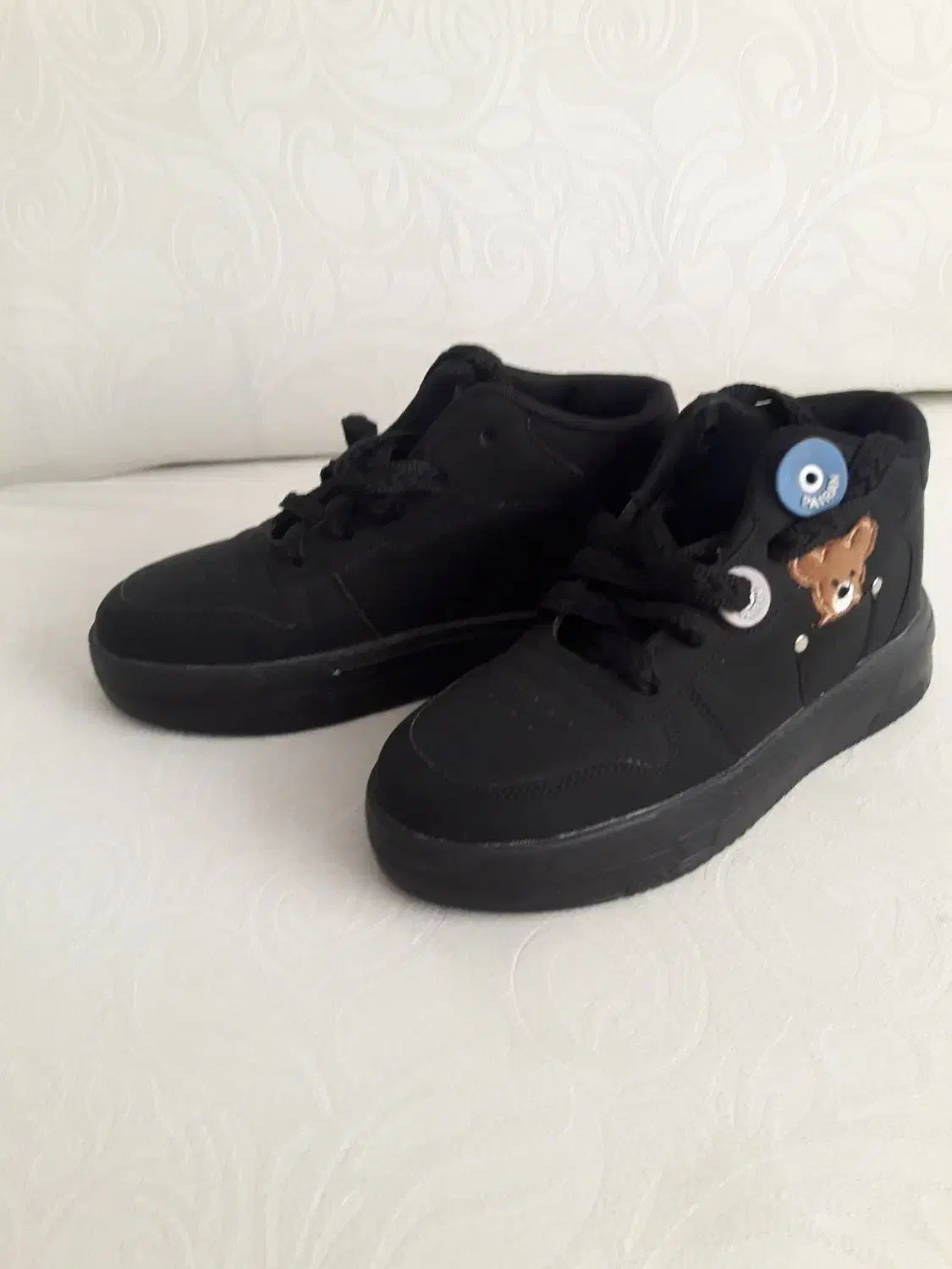 کتونی زنانه|کیف، کفش، کمربند|ازنا, |دیوار