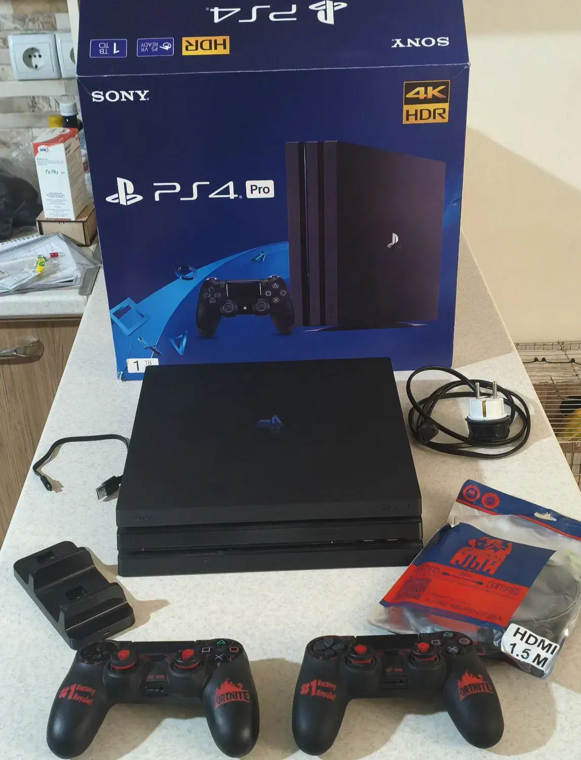 پلستیشن 4پرو|کنسول، بازی ویدئویی و آنلاین|پرند, فاز ۱|دیوار