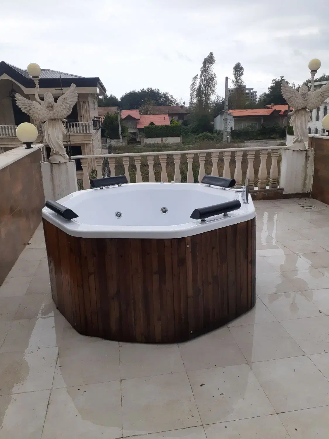 جکوزی ۴ نفره|لوازم حمام|چالوس, |دیوار