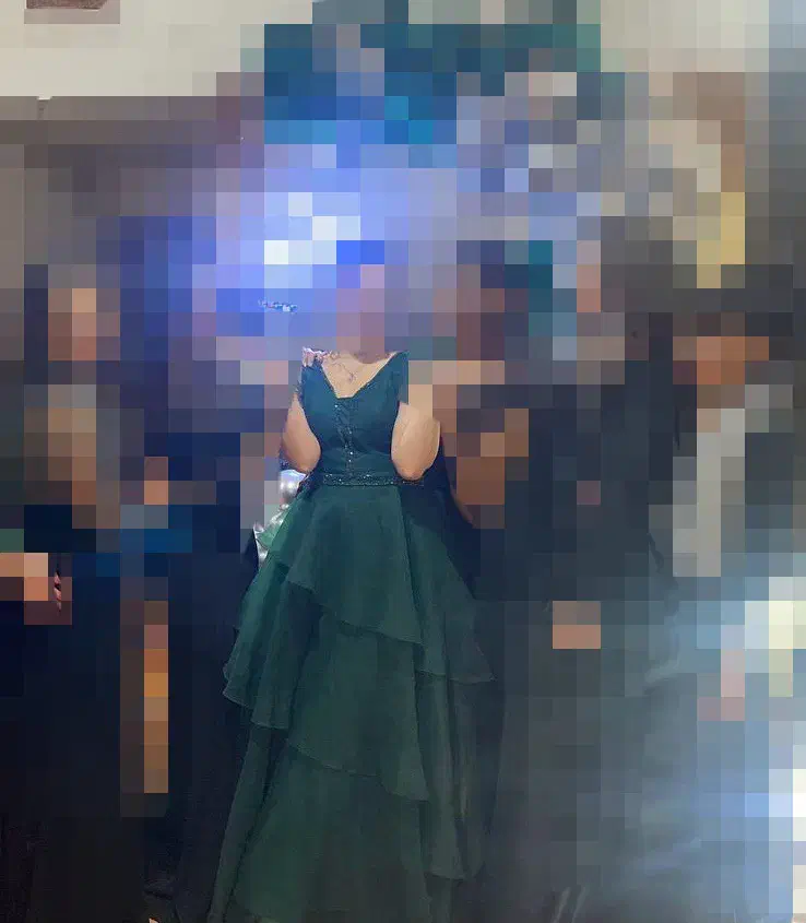 لباس مجلسی|لباس|لشت نشا, |دیوار