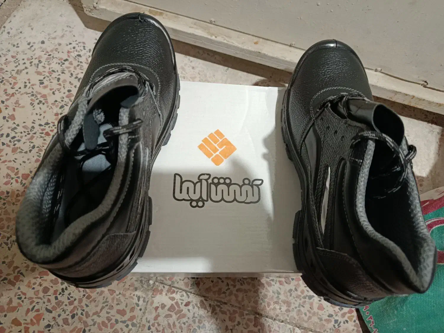 کفش کار  حتماً بخوانید|کیف، کفش، کمربند|فردیس, شهرک شهید حسینی|دیوار