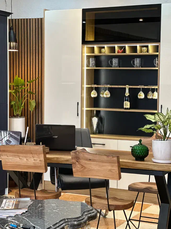 طراحی و اجرای کابینت شرکتی با هدیه ویژه|مصالح و تجهیزات ساختمان|بابل, |دیوار
