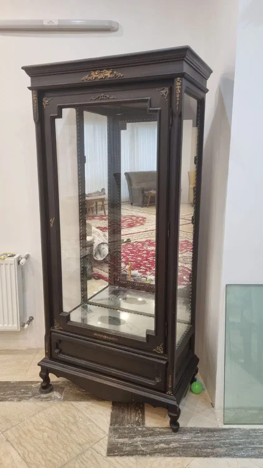 بوفه زیبا چوبی به همراه کشو|بوفه، ویترین، کنسول|گنبد کاووس, |دیوار