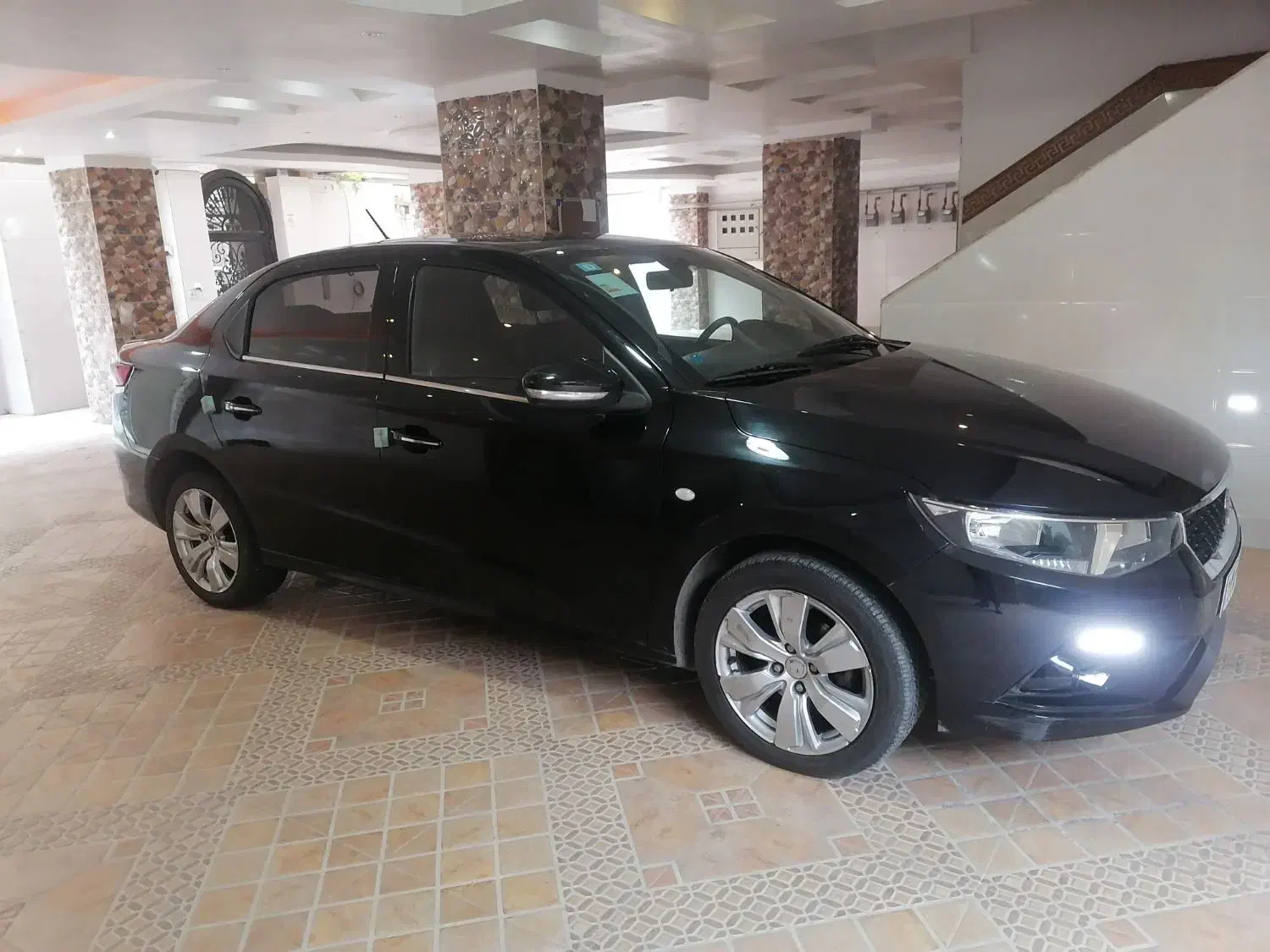 تارا مدل ۱۴۰۲ کم کار و بیرنگ|خودرو سواری و وانت|قائمشهر, |دیوار