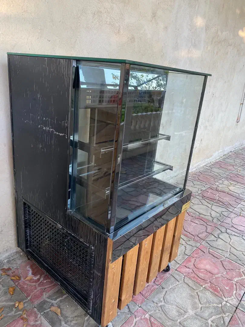 شوکیک یخچال ویترین|کافی‌شاپ و رستوران|سنندج, |دیوار