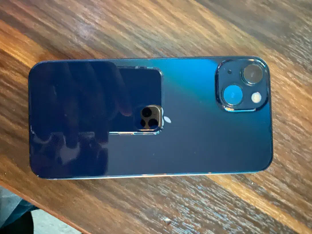 اپل iPhone 13 با حافظهٔ ۱۲۸ گیگابایت|موبایل|نسیم‌شهر, |دیوار