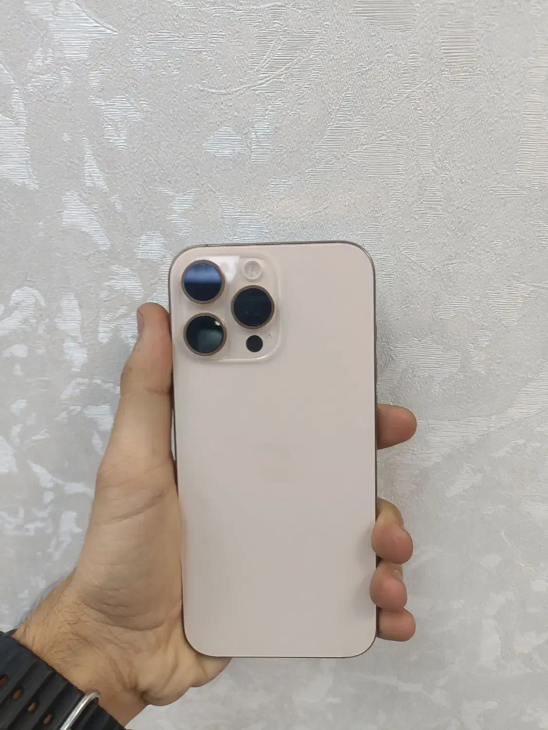 16promax/کارکرده/باریجستر/معاوضه با 16نرمال|موبایل|اصفهان, گلزار|دیوار