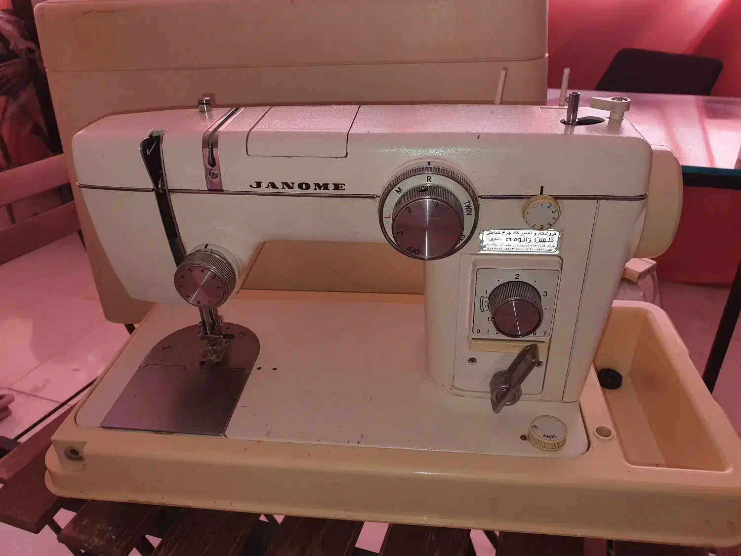 چرخ خیاطی ژانومه 802 و 5002|چرخ خیاطی و ریسندگی|تهران, خاک سفید|دیوار