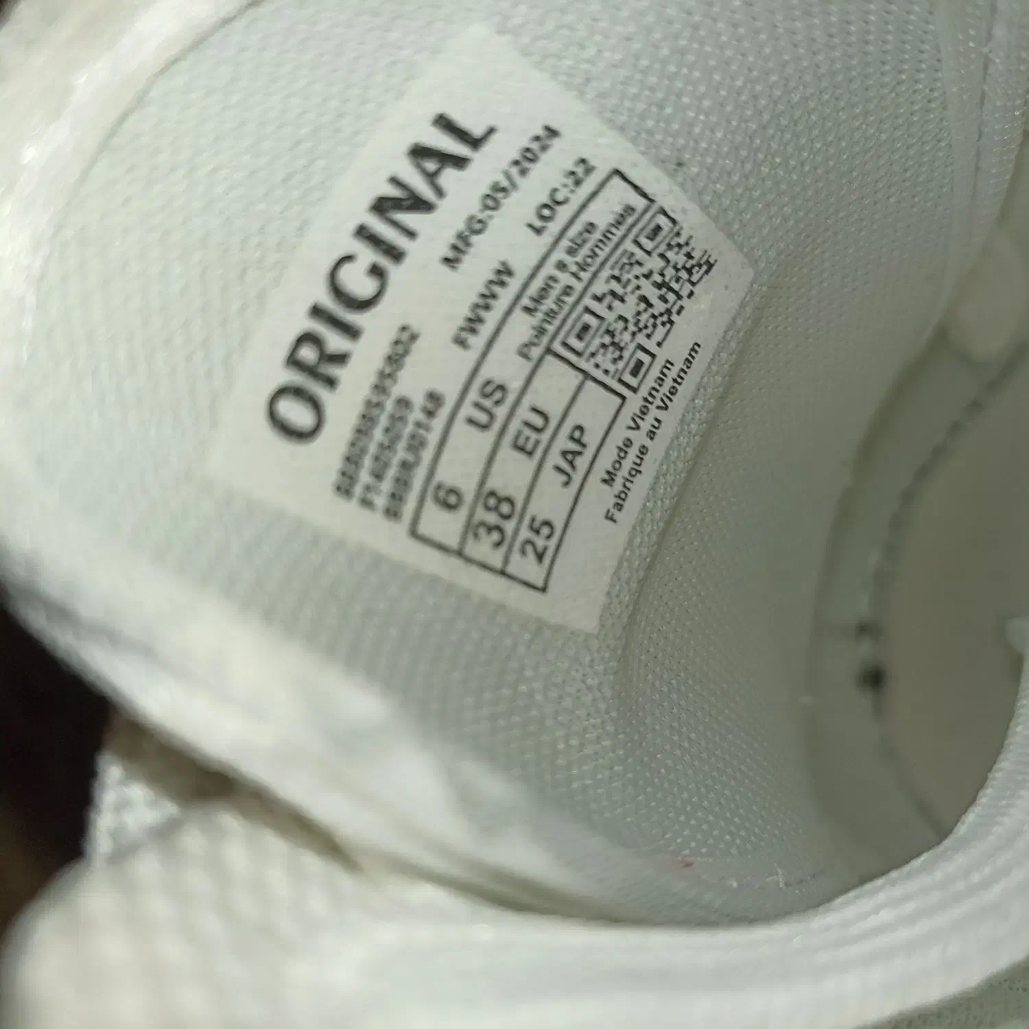 کفش نایک سفید|کیف، کفش، کمربند|مشهد, آزادشهر|دیوار