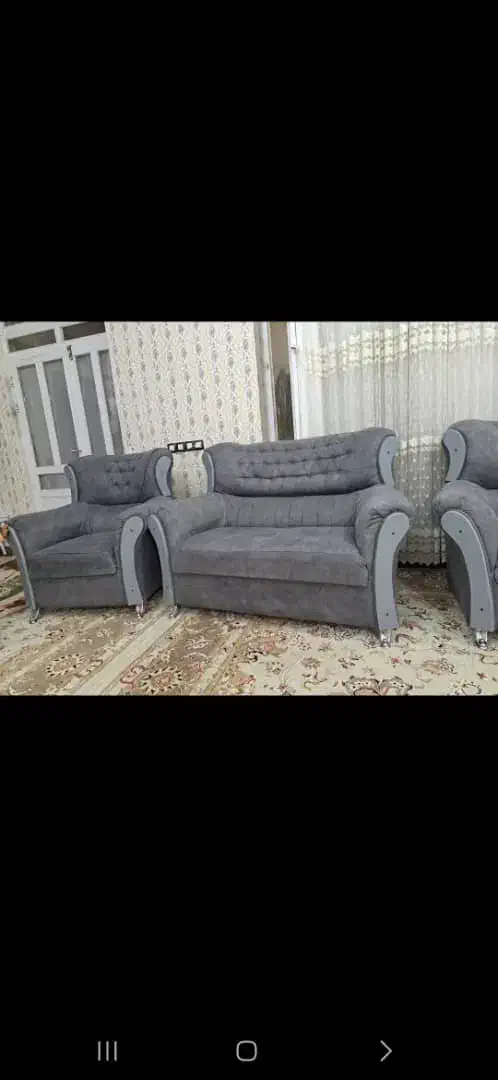 دو سری مبل که هر سری به قیمت 6/000به فروش میرسد|مبلمان خانگی و میز عسلی|اسلامآباد غرب, |دیوار