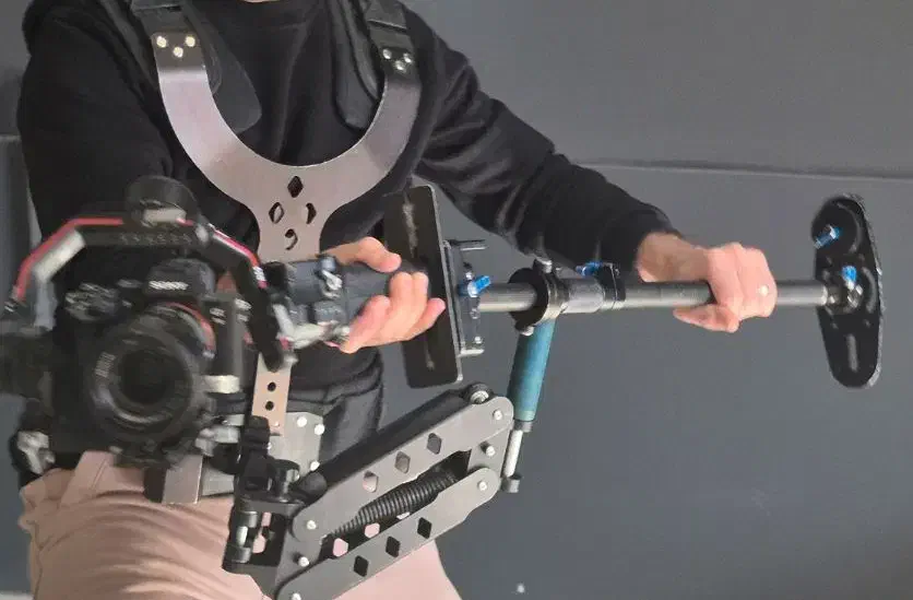 استدیکم(گیمبال)|دوربین عکاسی و فیلم‌برداری|ملک‌آباد, |دیوار