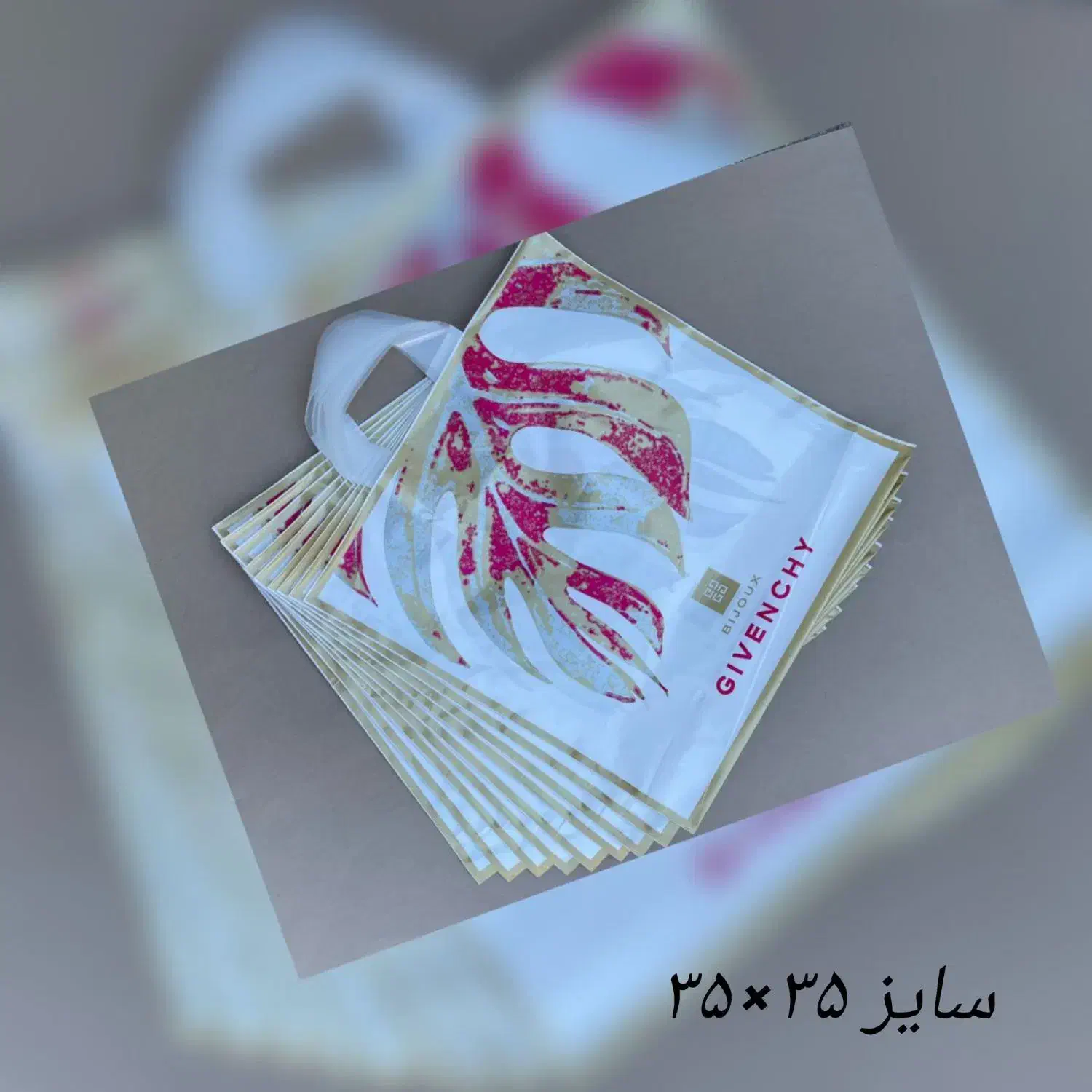 پخش نایلون بوتیکی جهان زاده|ظروف نگهدارنده، پلاستیکی، یک‌بارمصرف|لنگرود, |دیوار