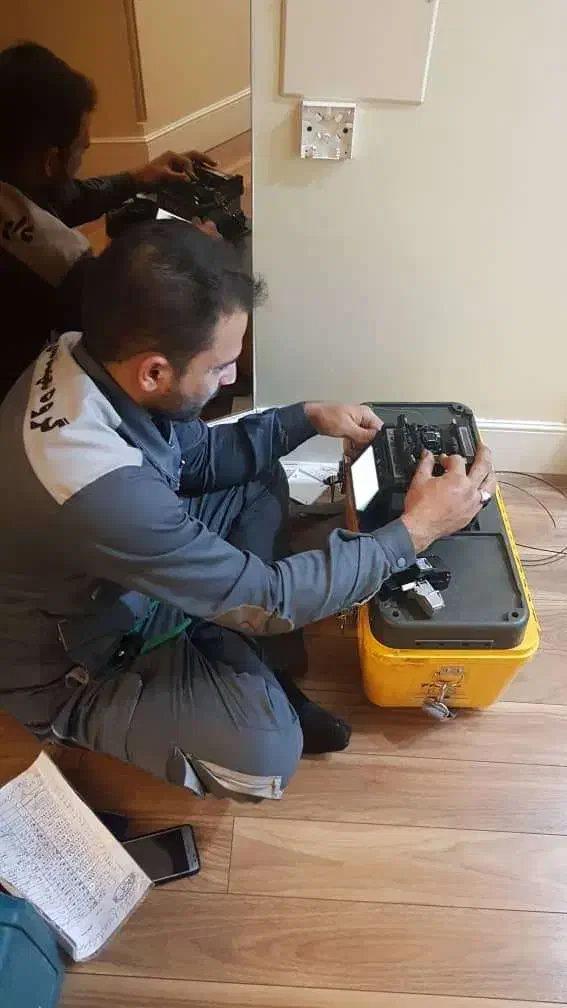 برقکار ونمایندگی اف اف وآیفون تصویری ۲۲۴۸۹۸۶۴|خدمات پیشه و مهارت|تهران, حکمت|دیوار