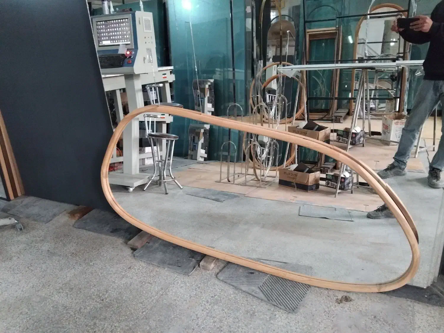 آینه دفرمه قاب چوبی|آینه|شیراز, ارم|دیوار