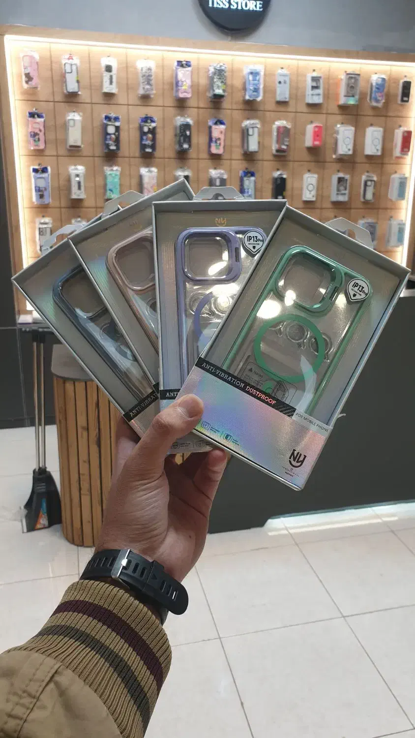 قاب گوشی ایفون به همراه محافظ لنز. تیس استور|لوازم جانبی موبایل و تبلت|بجنورد, |دیوار