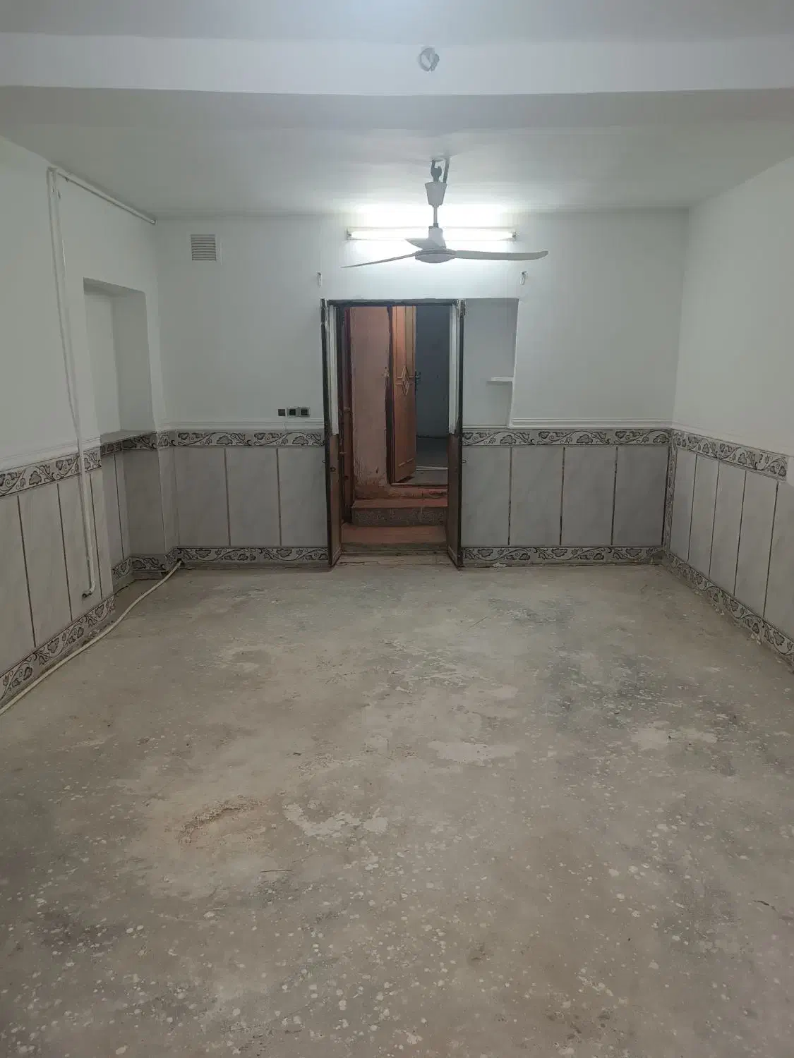 منزل کلنگی بازسازی شده ی تمیزواقع درهیرمند۱۴|فروش خانه و ویلا|زابل, |دیوار