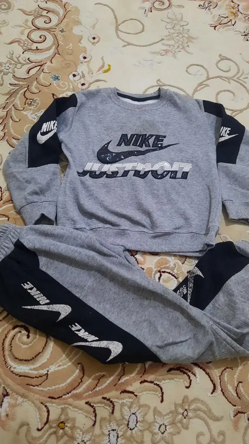 لباس بچگانه|کفش و لباس بچه|شیروان (خراسان), |دیوار