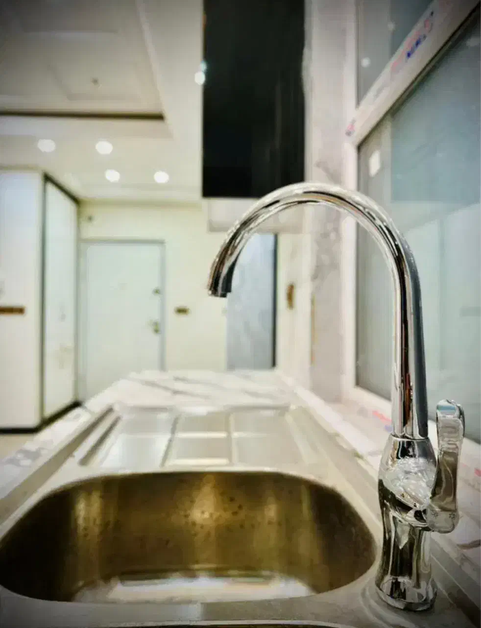 ۱۲۰متر ۲ خواب نوساز فلکه اول تهرانپارس