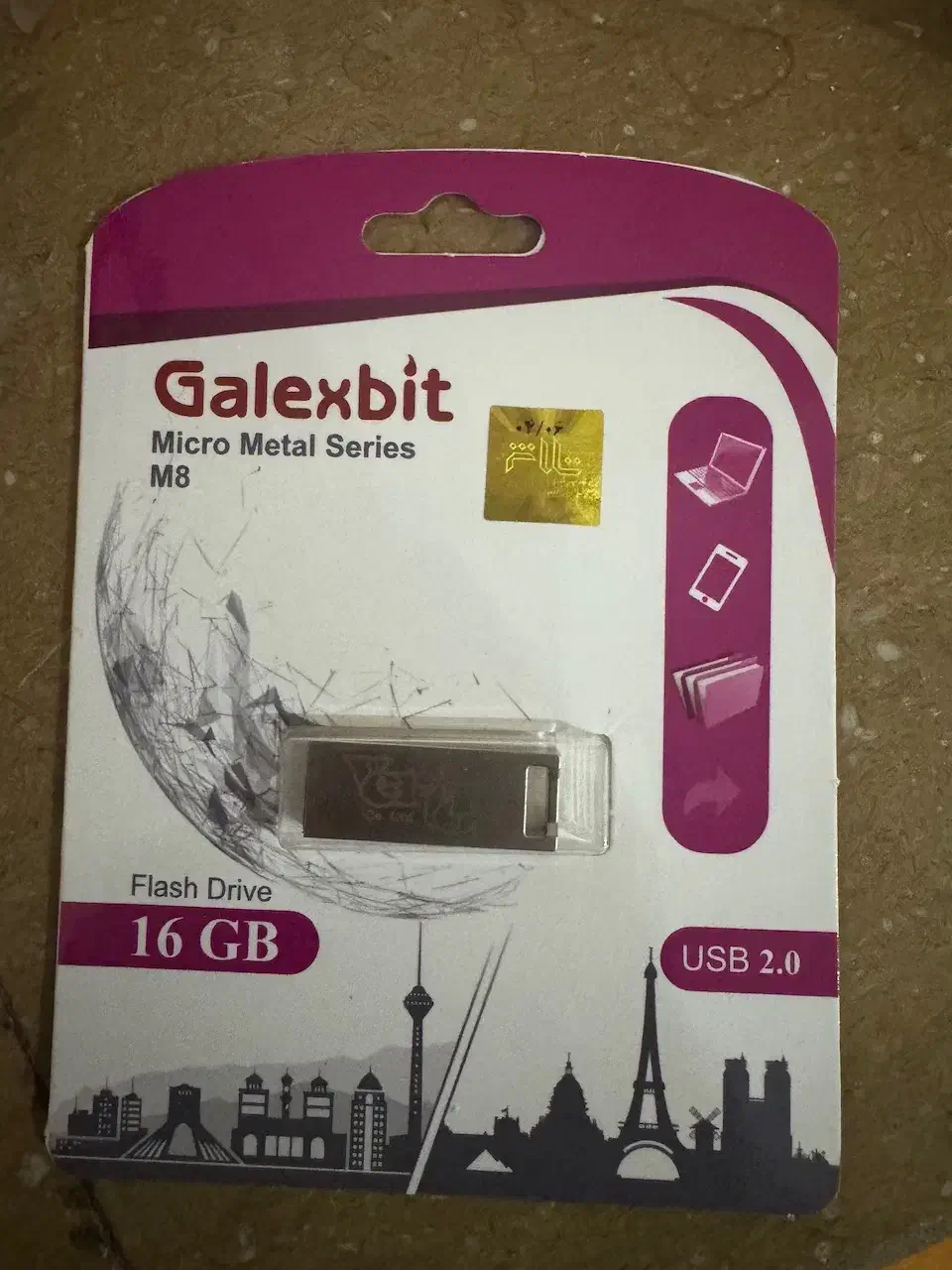 فلش مموری ۱۶ گیگ|لوازم جانبی موبایل و تبلت|کرمان, |دیوار