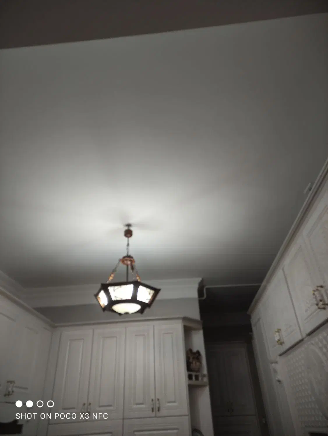 لوستر چوبی در حد نو|لوستر و چراغ آویز|رفسنجان, |دیوار