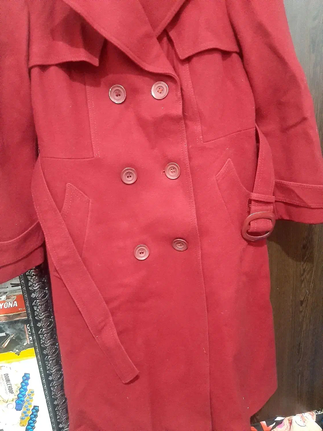 پالتو|لباس|شیراز, درکی|دیوار