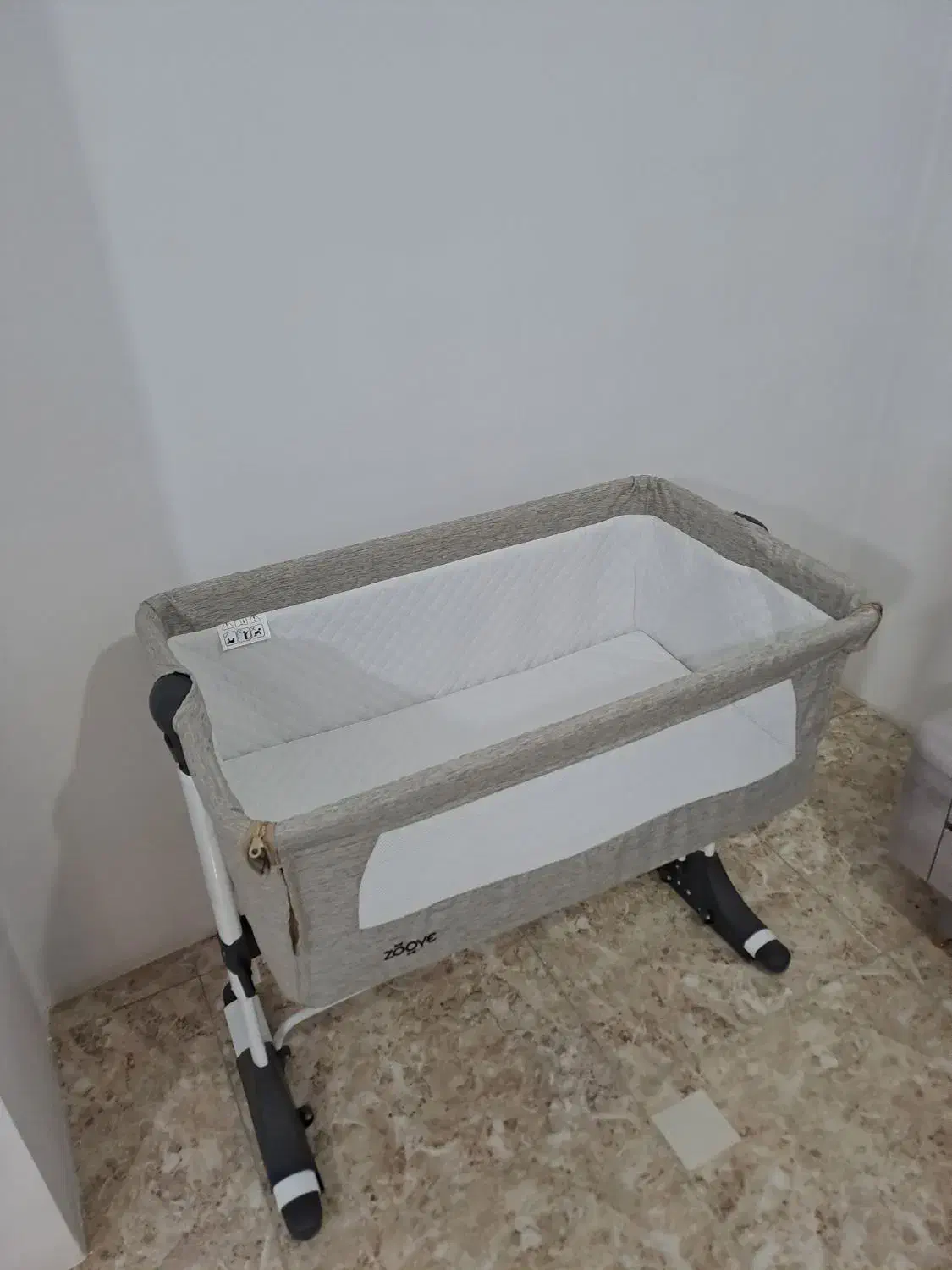 تخت کنار مادر زویی|تخت و صندلی بچه|ماهدشت, |دیوار