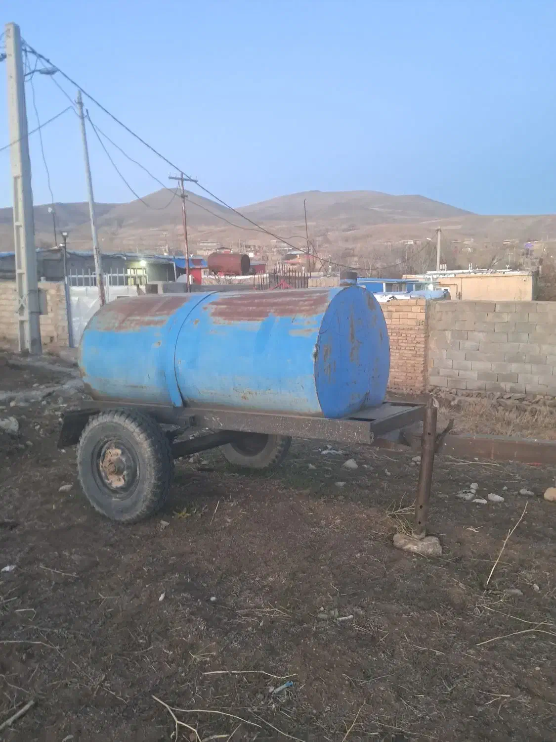 ترکتور رومانی مدل ۶۳ تمیز تازه تعمیر با لوازم|خودرو سنگین|ورزقان, |دیوار