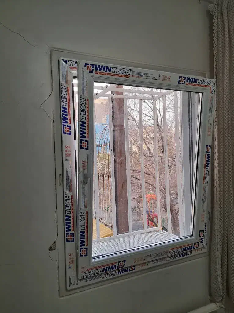 نصاب ،رگلاژ وتعمیرات درب وپنجره آلومینیوم UPVC|خدمات پیشه و مهارت|تهران, پاسداران|دیوار