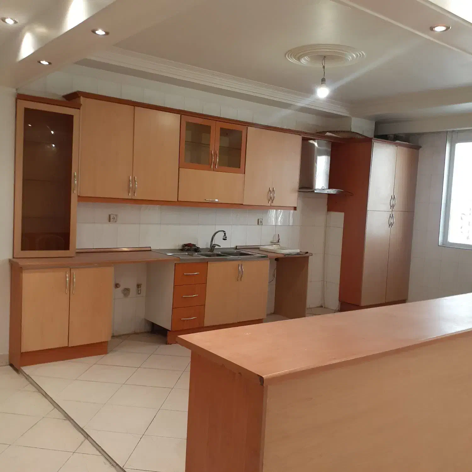 ۱۴۵ متر ۳ خواب بلوار شقایق شمالی|اجارهٔ آپارتمان|تهران, سازمان برنامه شمالی|دیوار