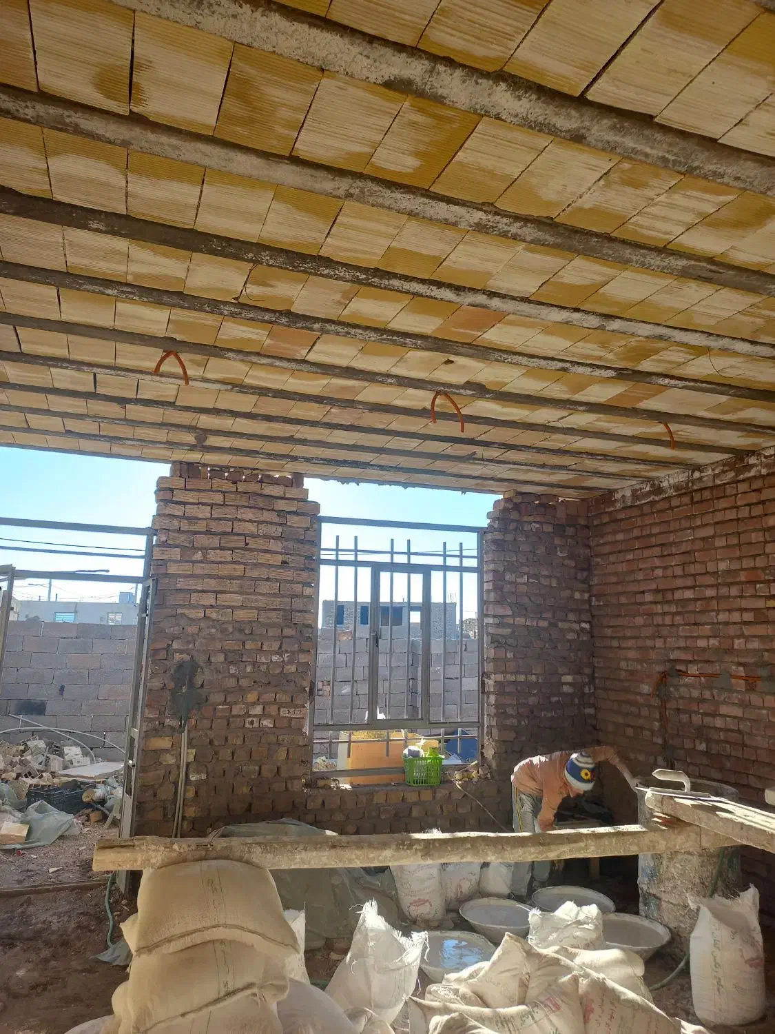 استاد بناه گچکاری خورده کاری سیمانکاری انجام میشه|خدمات پیشه و مهارت|رفسنجان, |دیوار