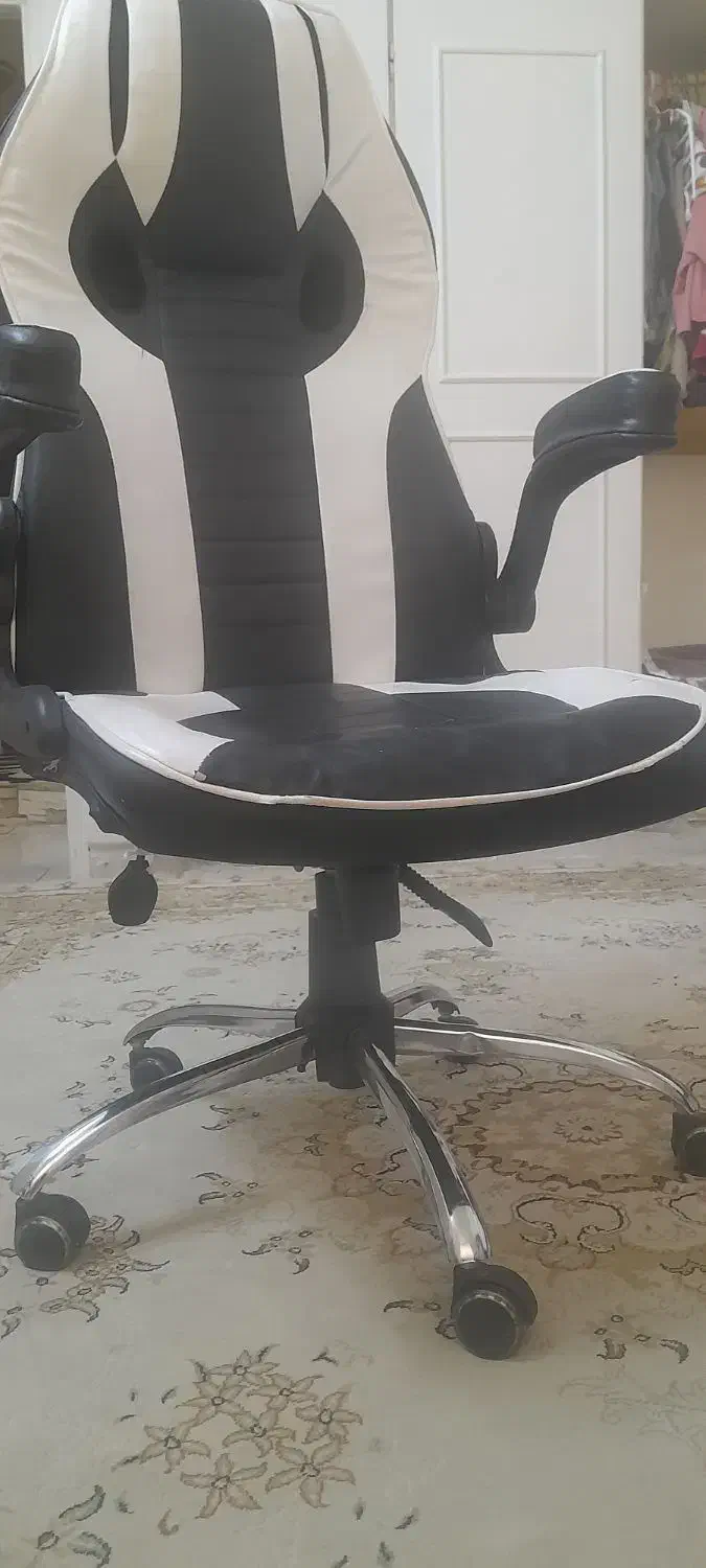 صندلی گیمینگ|صندلی و نیمکت|قم, زنبیل آباد|دیوار