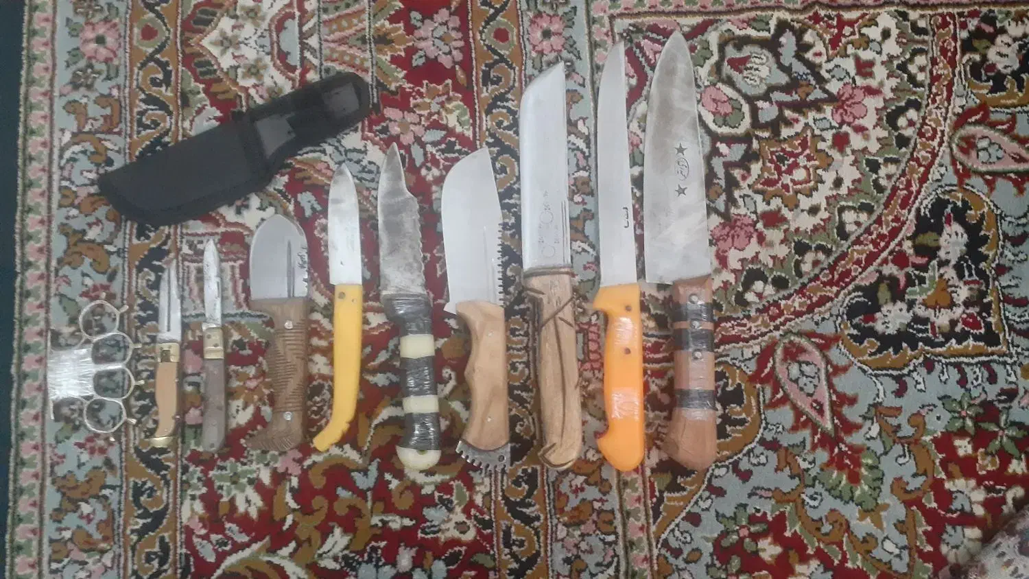 چاقو|کلکسیون اشیاء عتیقه|ملایر, |دیوار