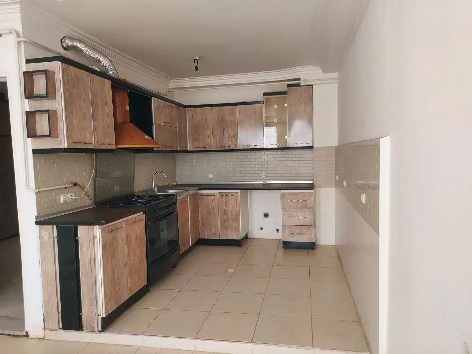 خونه نقلی بسیار زیبا با اجاره و رهن مناسب|اجارهٔ آپارتمان|ایلام, |دیوار