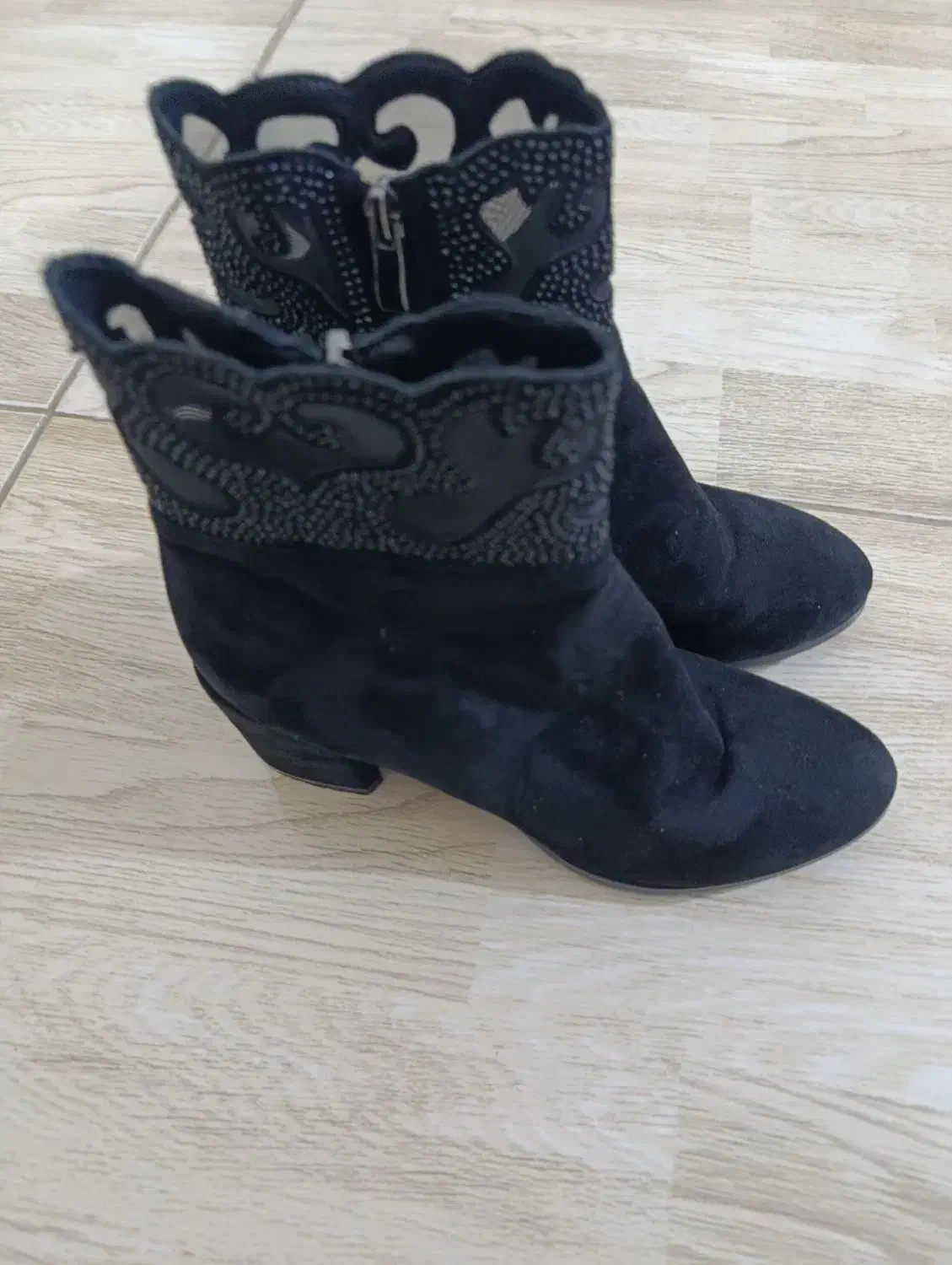 چکمه (نیم بوت)نونو|کیف، کفش، کمربند|کرمان, |دیوار